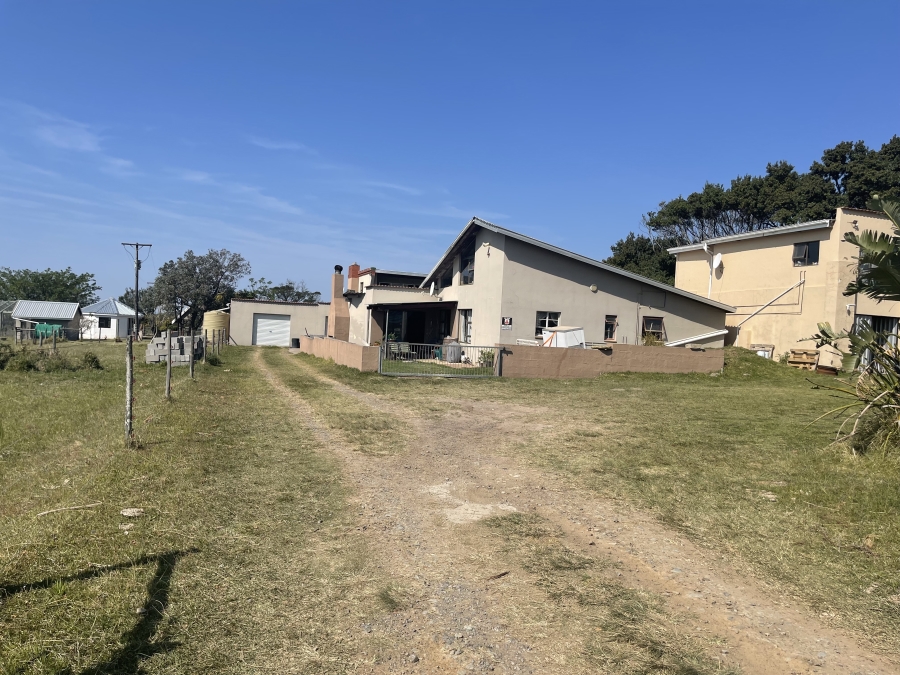 4 Bedroom Property for Sale in Cove Ridge East Eastern Cape